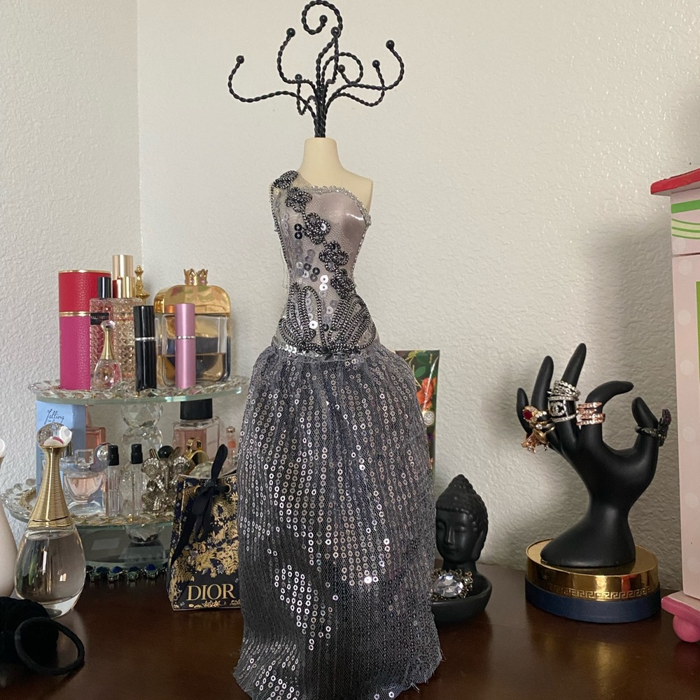 Jewelry holder